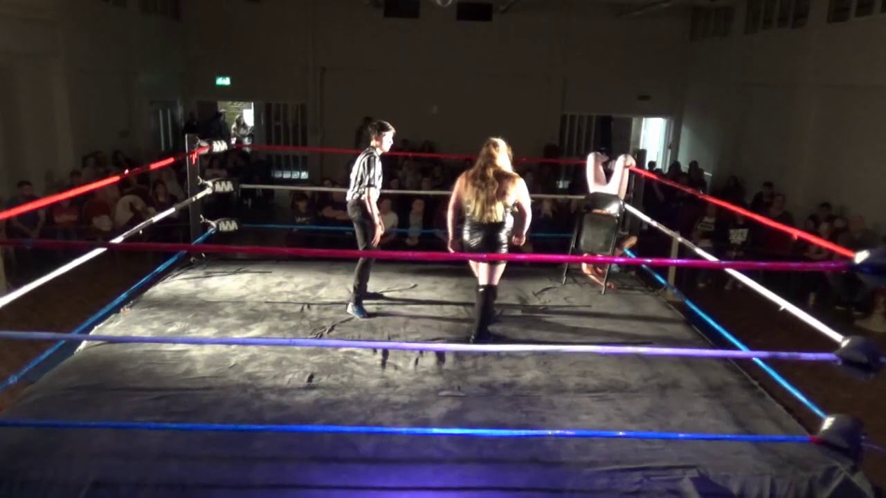Harley Hudson Vs Kimmy Goldwing
