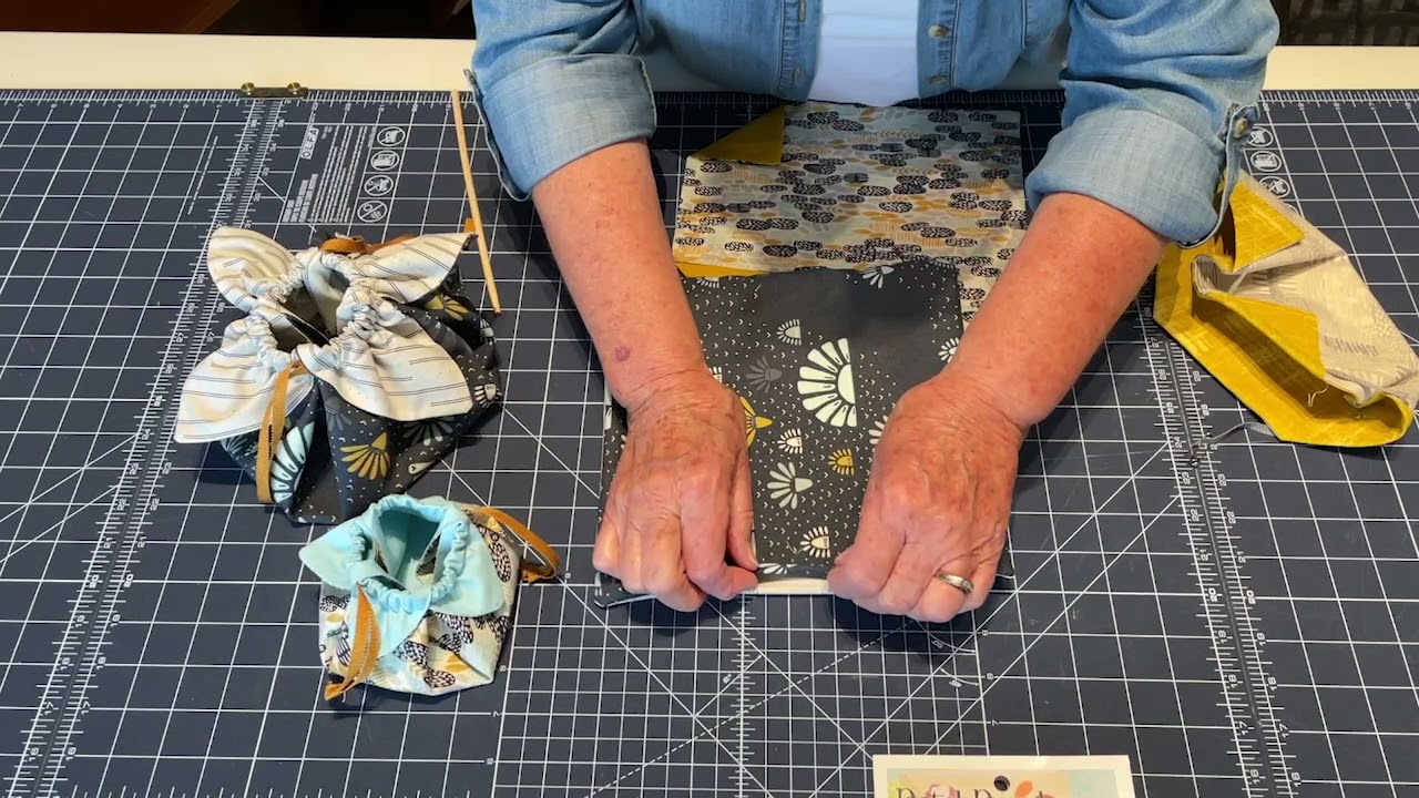 Tips & Tricks : Petal Pouches with Jean Wells