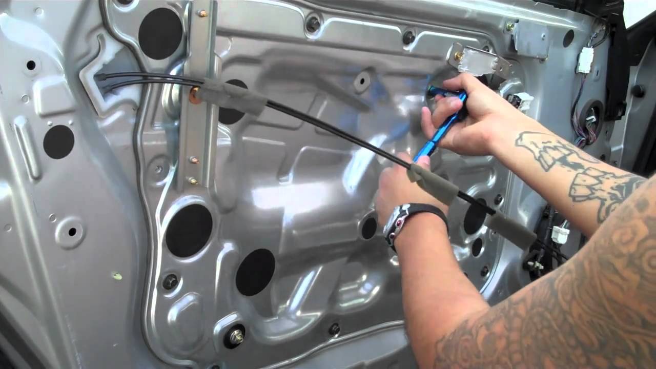 DIY: Replace Infiniti G35 coupe window motor-Part 1