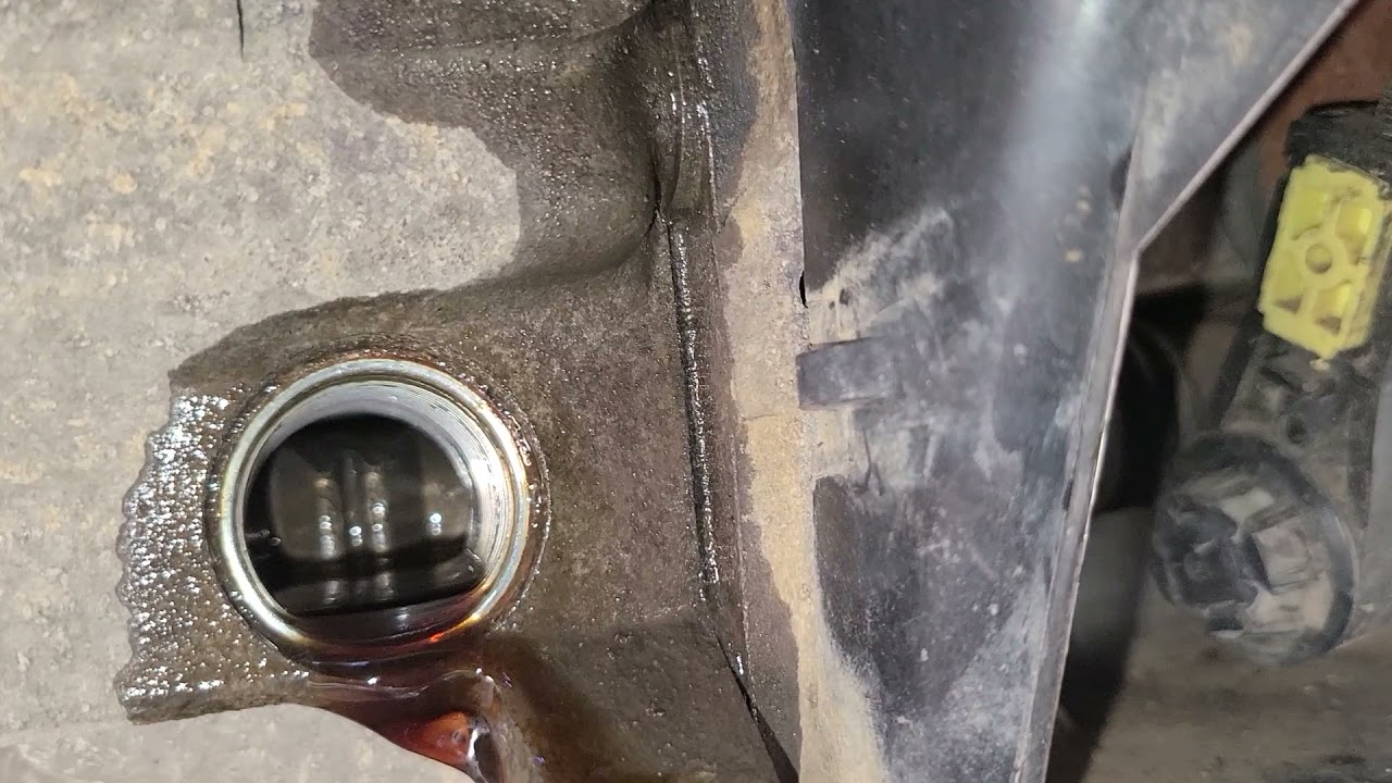 Ford Fiesta SE 5sp manual transmission drain plug yes or no?