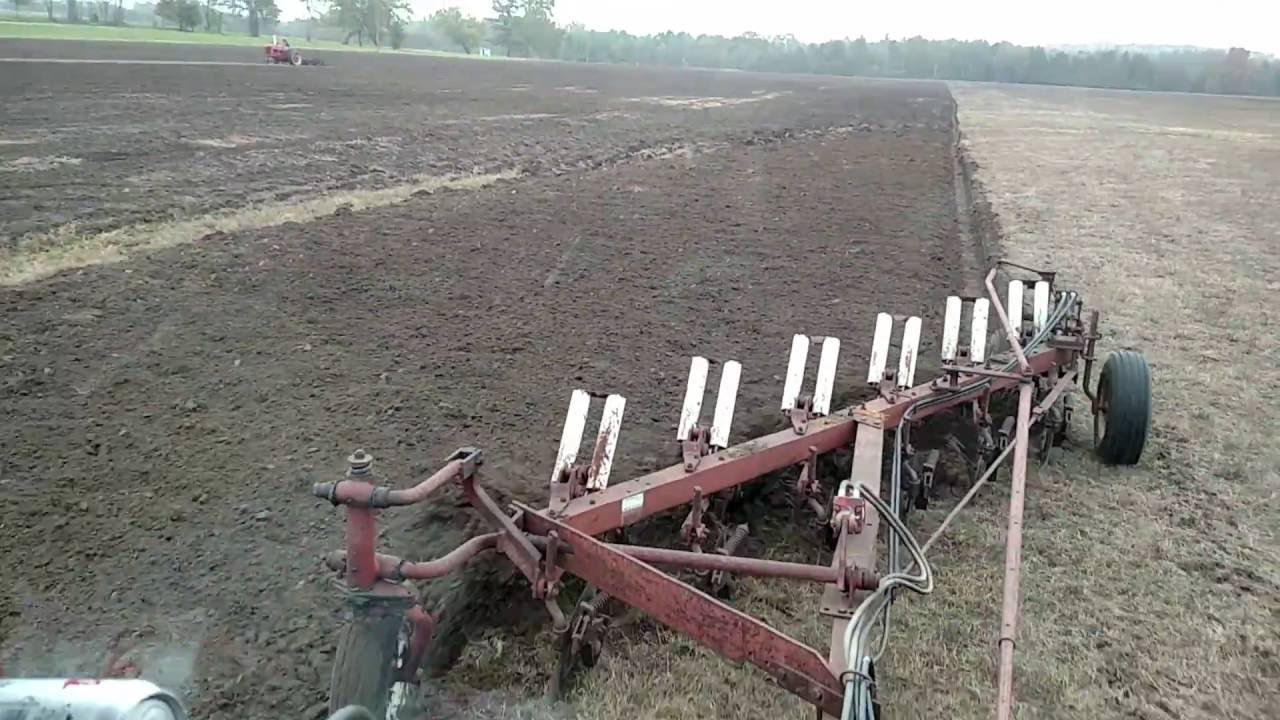 IH 5488, 710 Plow, Auto Steer