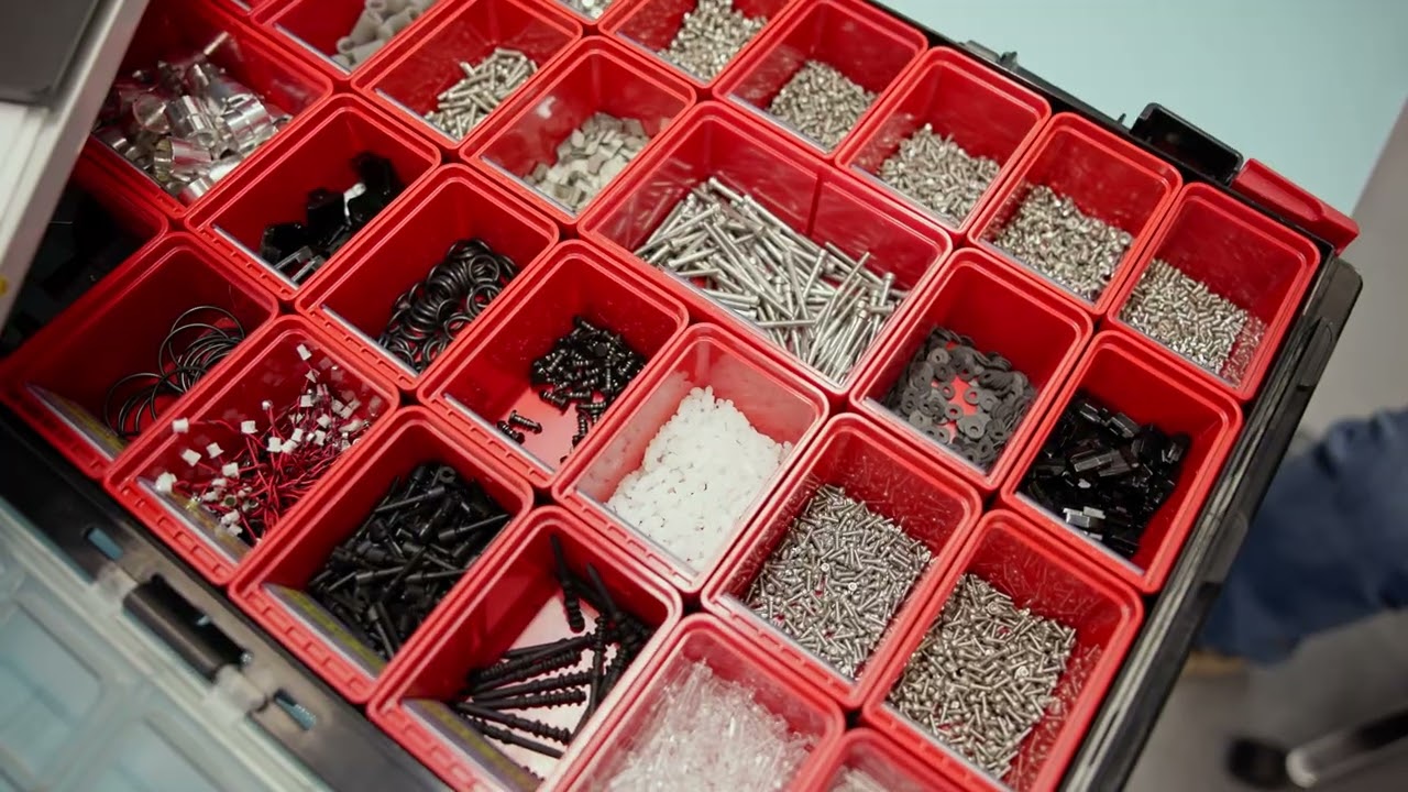 SimplyLive Manufacturing – Future-Ready, Made in Germany