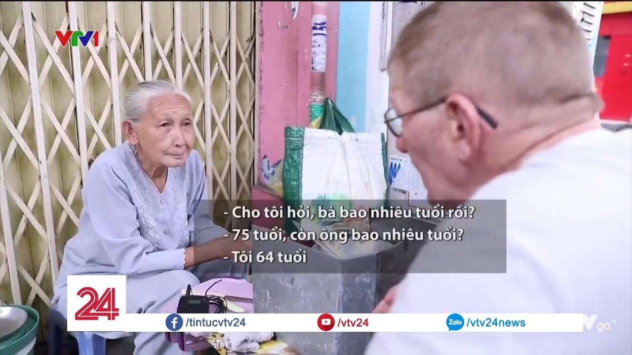 Cụ bà 75 tuổi bán bánh mỳ lề đường 