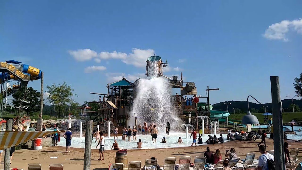 Hurricane Harbor Tour at Six Flags St Louis - HD