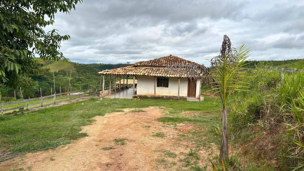 Sítio a venda 10 hectares com casa + curral e muita água ótimo preço MG