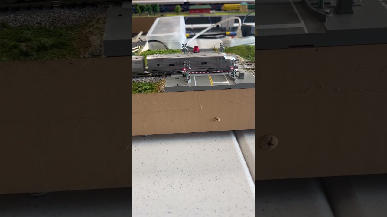 N Scale Kato train show