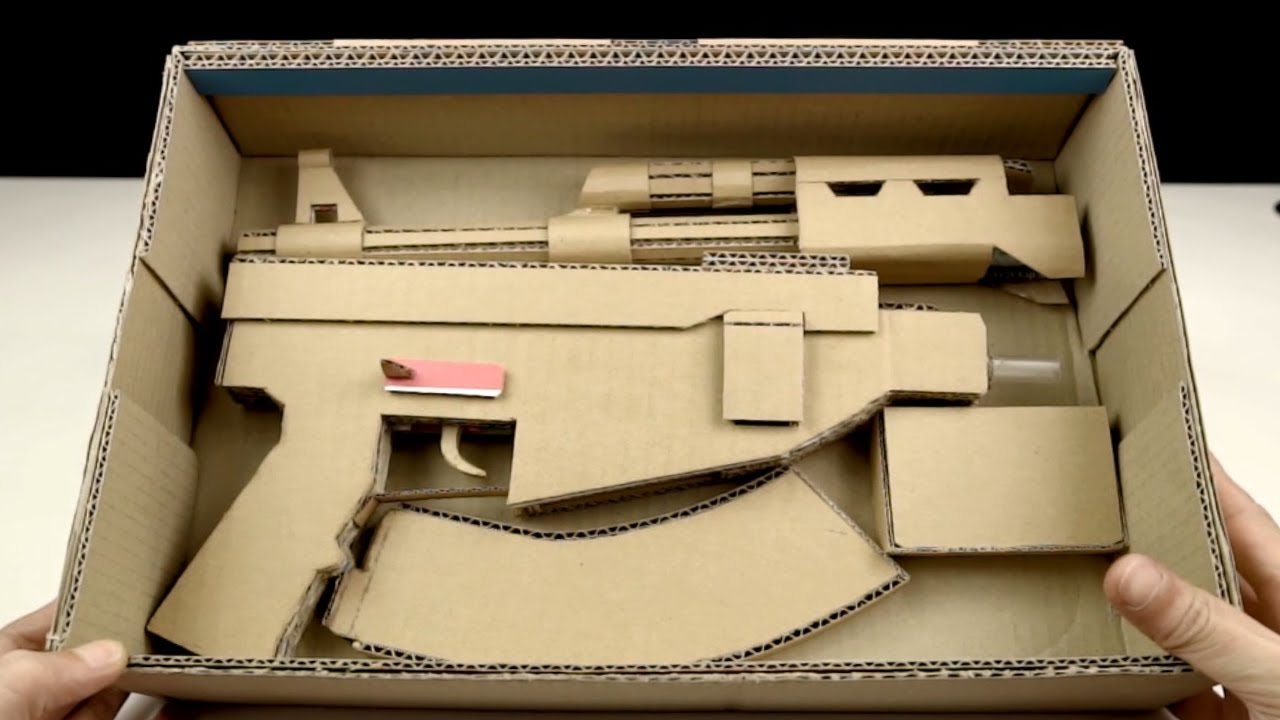 Как сделать картон AK 47 можно легко удалить и установить