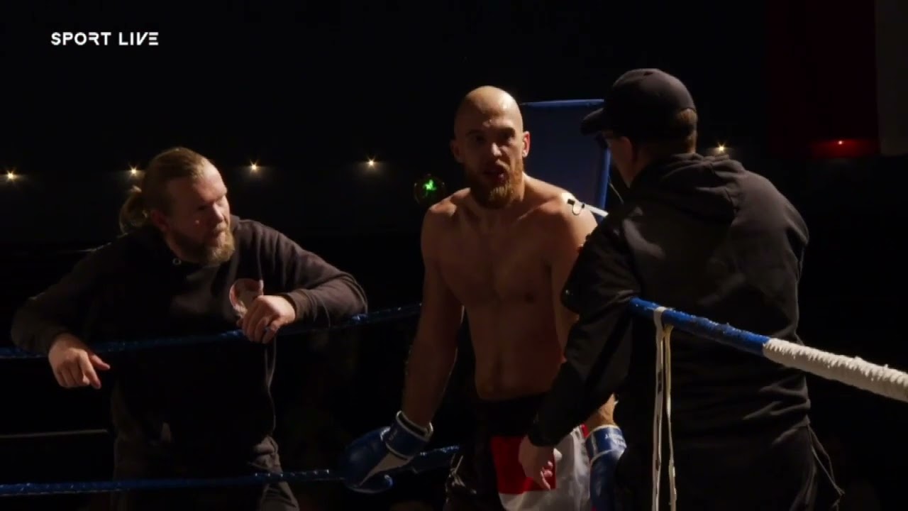 Marcus Ulsing  DK  VS  Mads jul Andersen  DK  - Mikenta Fight Night 30. April 2022