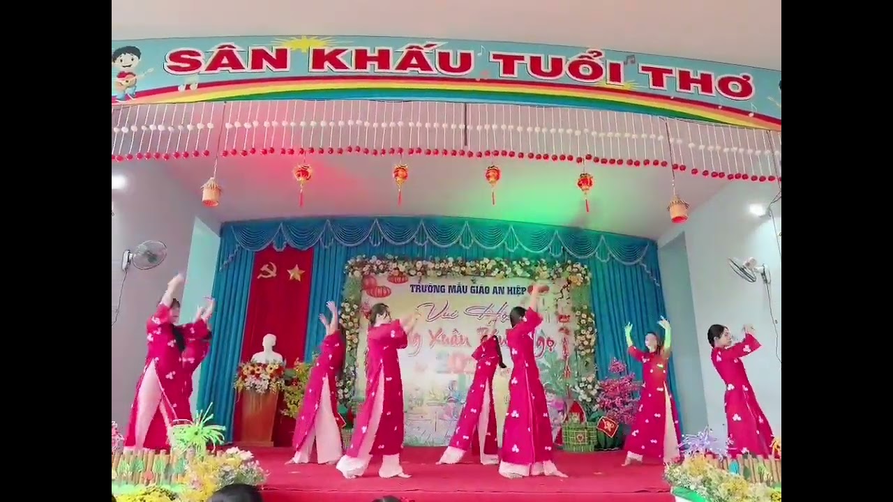 Liên khúc xuân