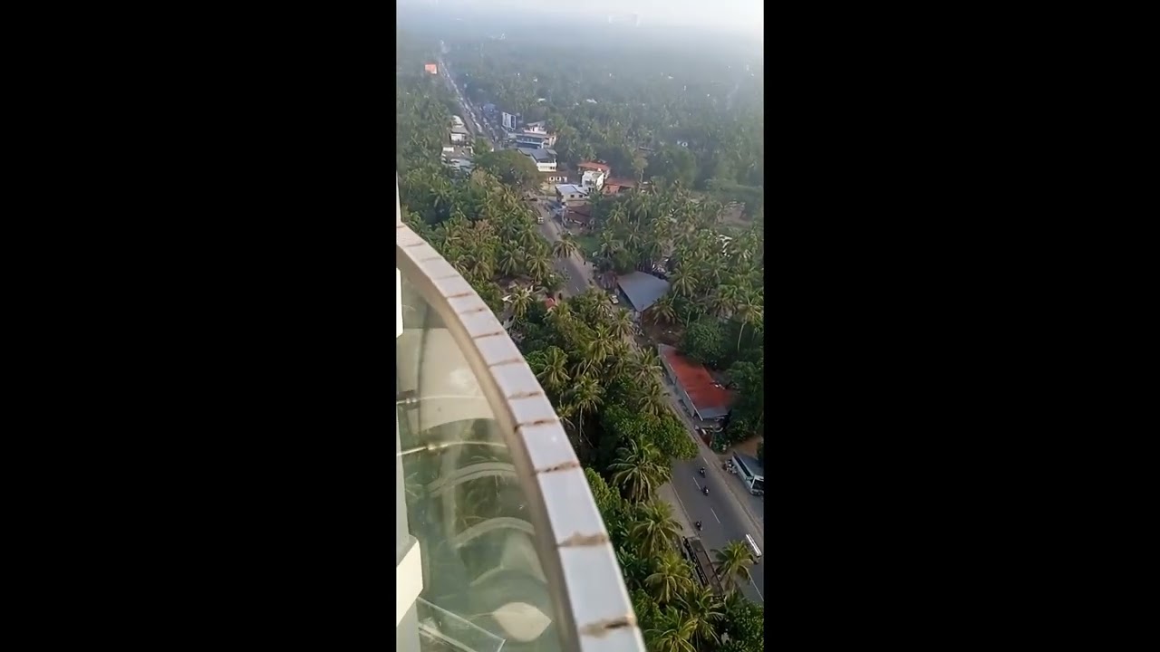 Calicut super stone India highway road