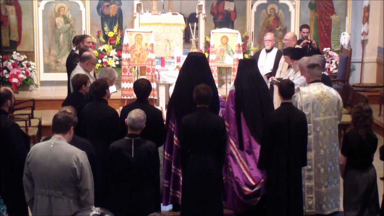 Reception of Body and Panakhyda For Metropolitan Constantine