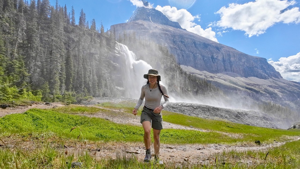 The Berg Lake Trail