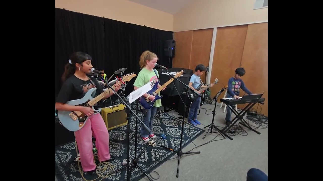 Boulevard of Broken Dreams by the Band Camp and Ishita at the Guitarist Open Mic