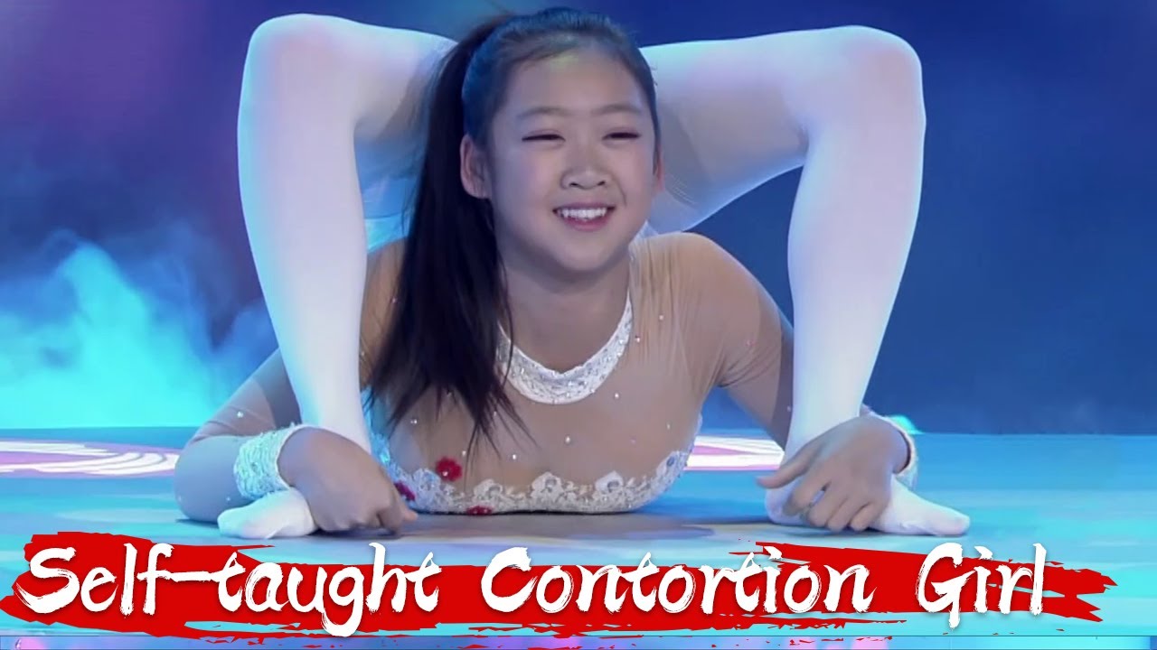 Self-taught contortion girl displays superb flexibility | Amazing Chinese