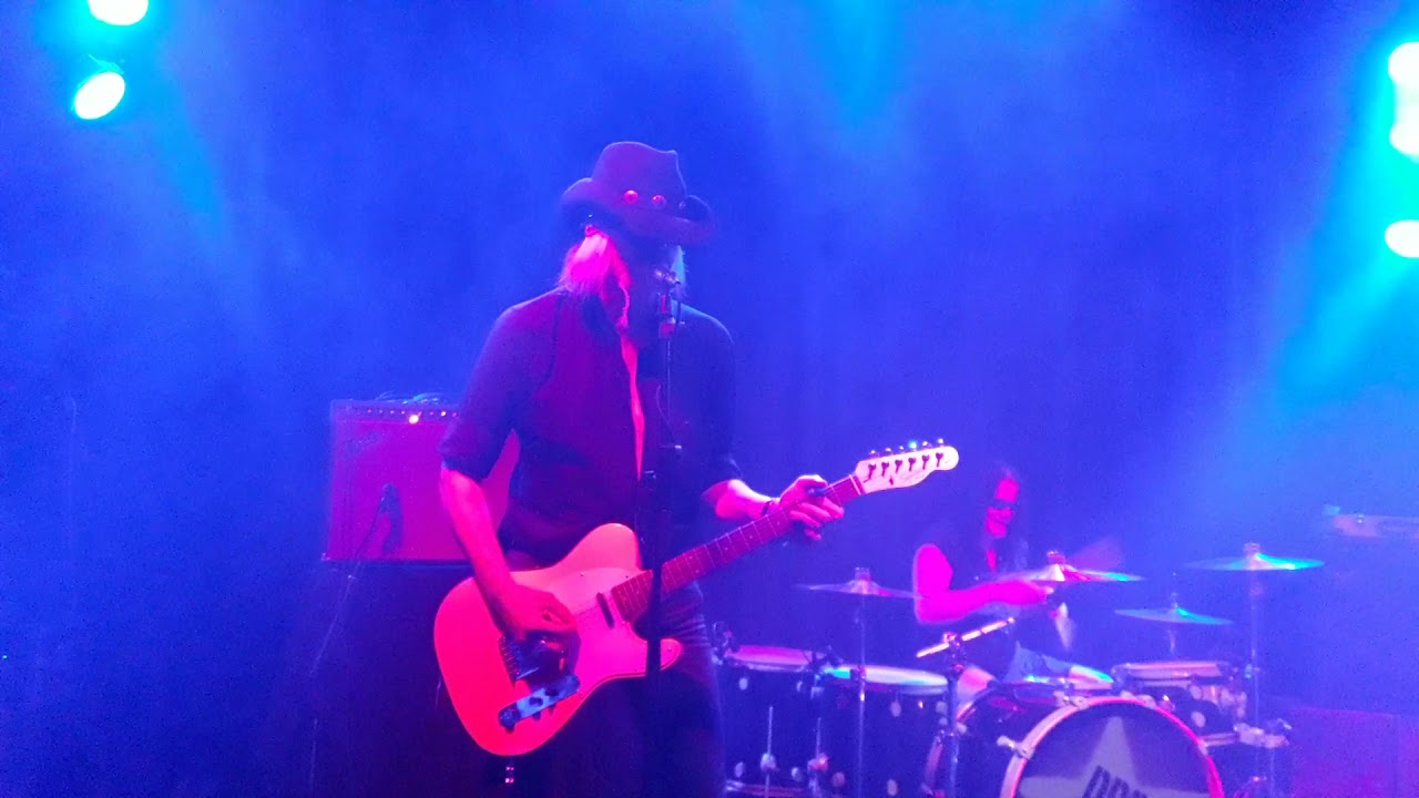Kari Peitsamo & Devil's Milk- Jumalan lahja Suomen naisille