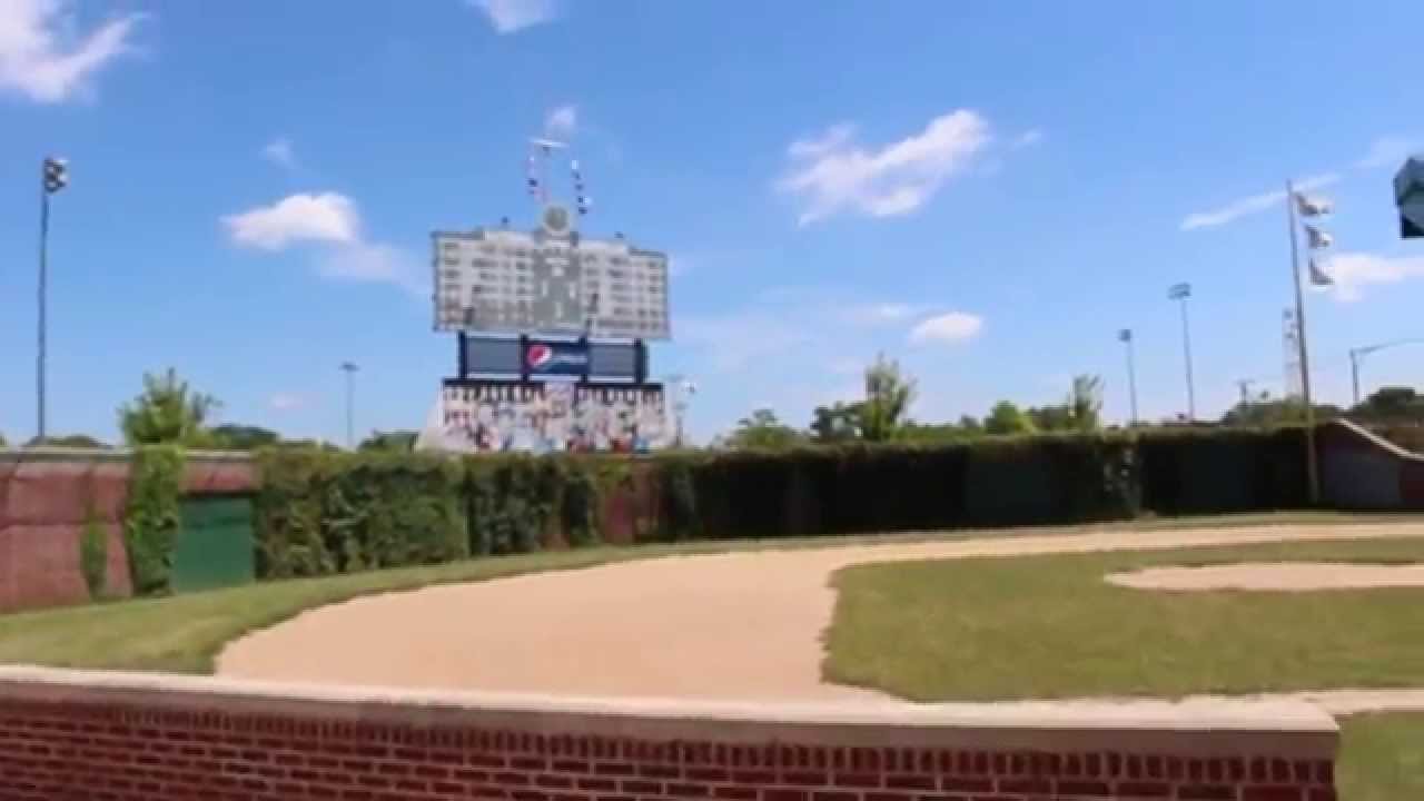 Little Cubs Field Tour