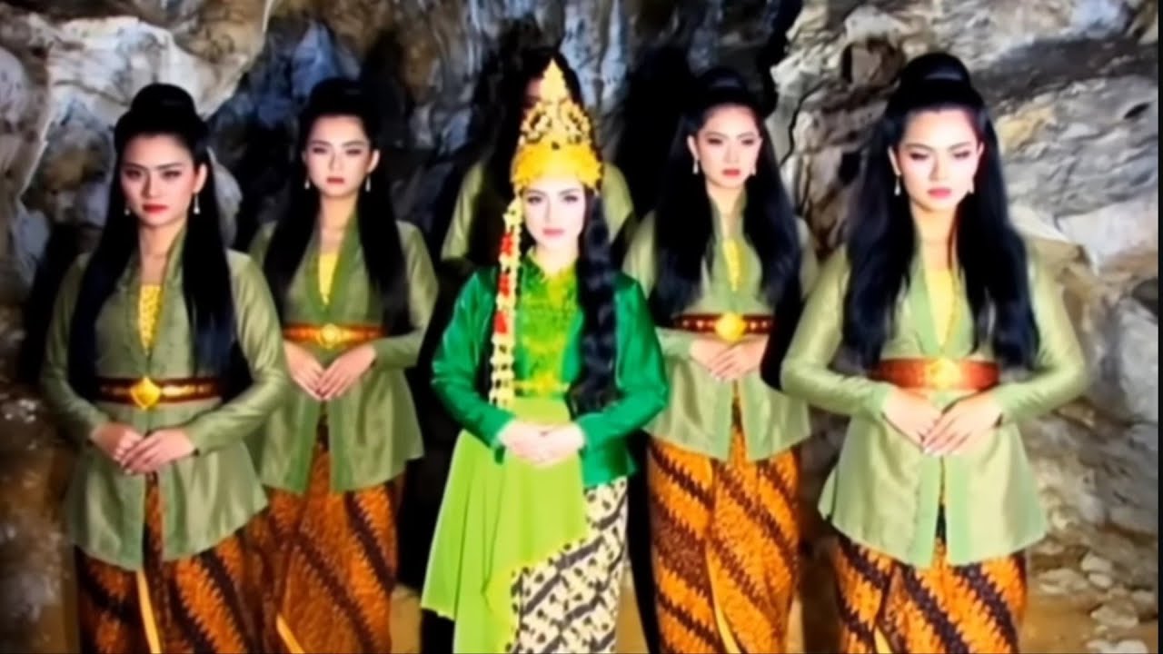 Tabir terbuka.!! Istana nyi roro kidul muncul dalam goa di pesisir pantai selatan