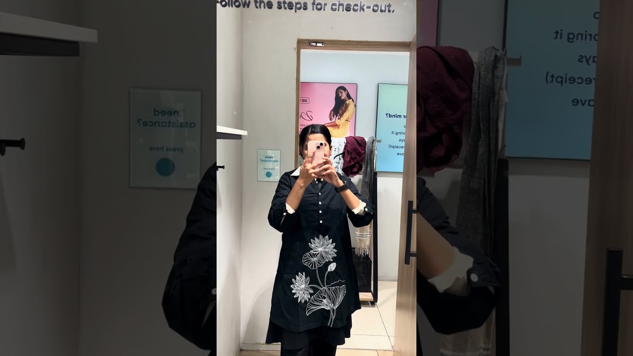 Chalo guy’s firse shopping 🛍️ dost ko pasnd aayi kurti #youtube #youtuber #subscribemychannel 🌸🌸🌸🌸🌸🌸
