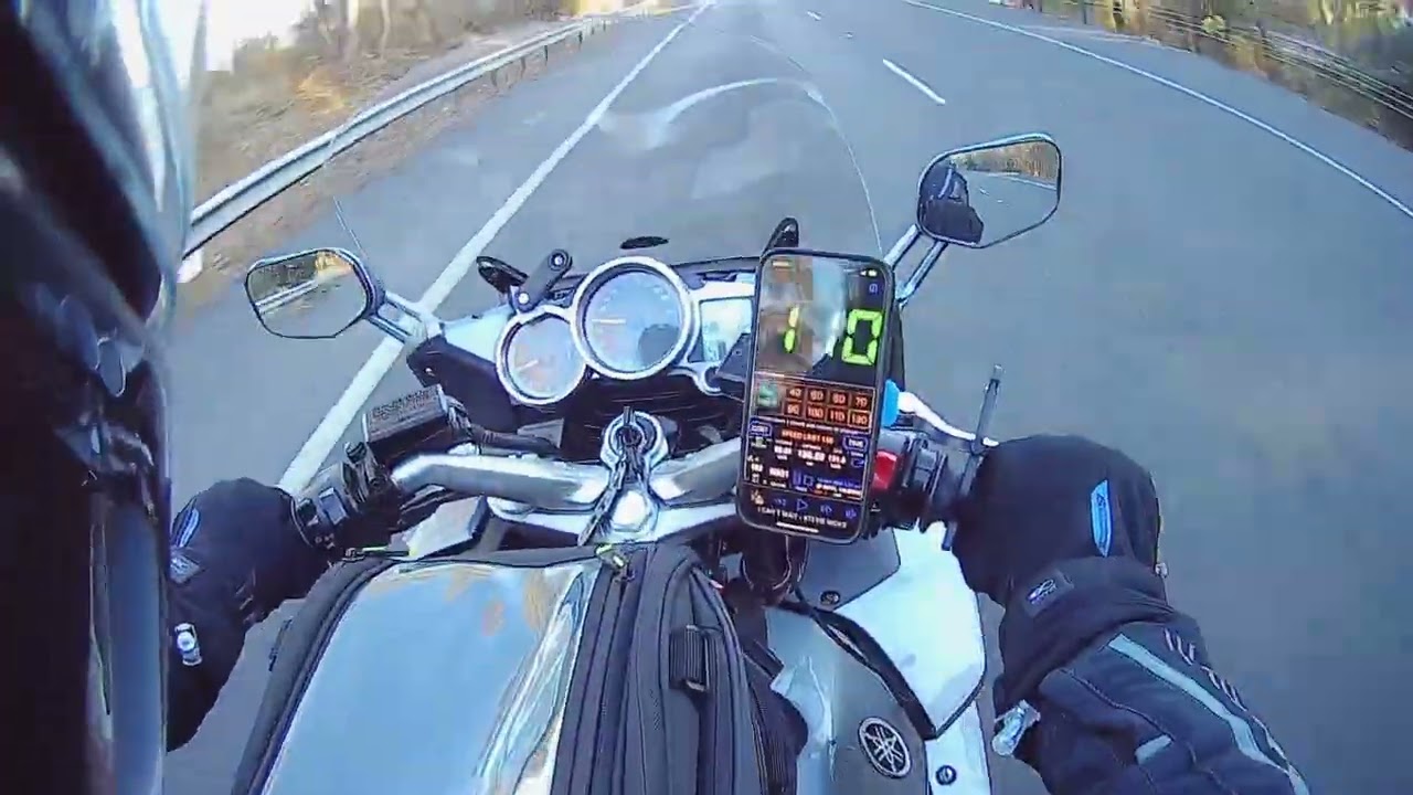 2006 Yamaha fjr 1300a on the road to Gundagai