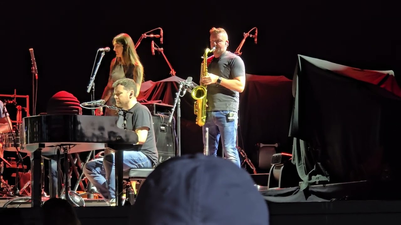 20240810 Steve Winwood, Gilford NH,  I'm a Man