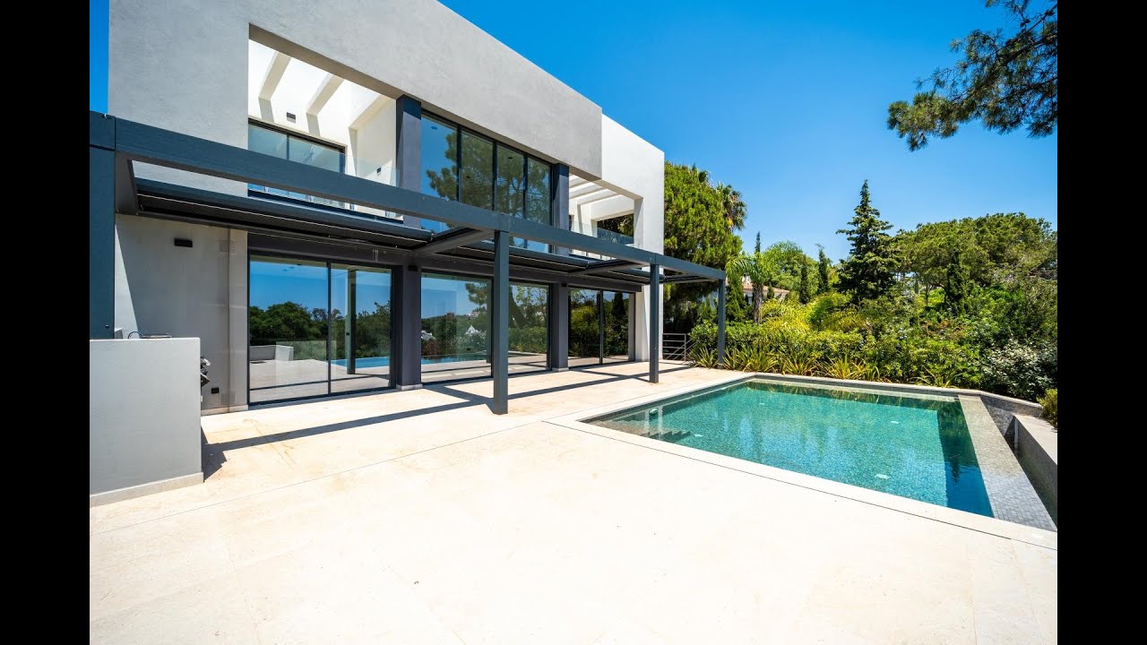 Villa - Hacienda Las Chapas - Marbella East, Price: 3.350.000€ - Ref: 8664
