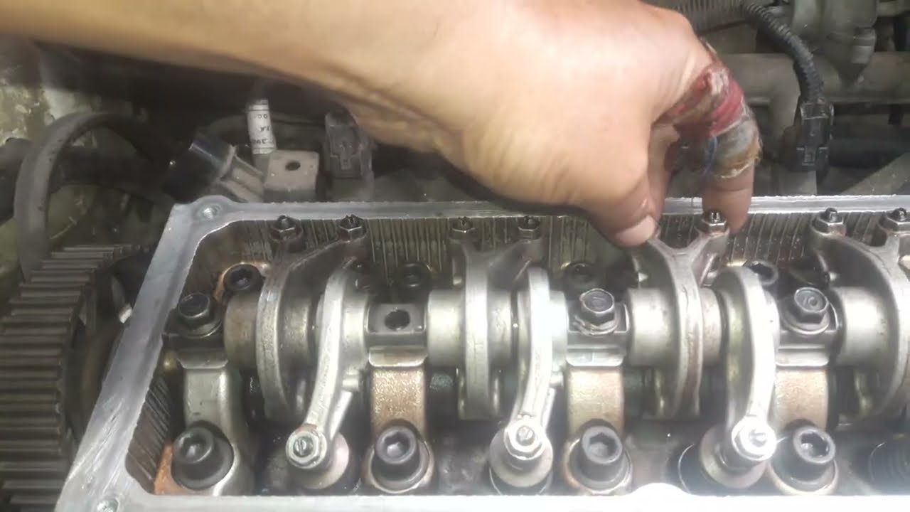 Tappet karanka Shia track kay ha #tappet #adjustment #4clander #automobile