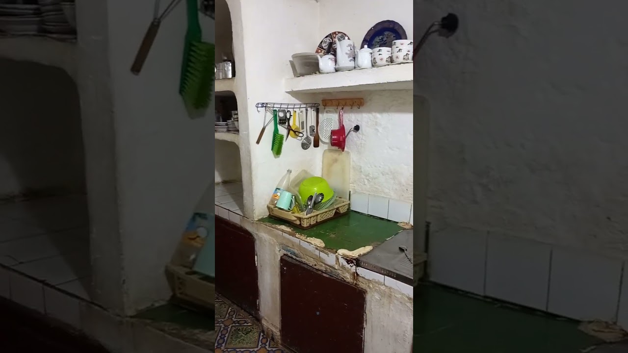 همزة رائعة سفلي للبيع صالح للسكن أو محال تجاري 0626851746