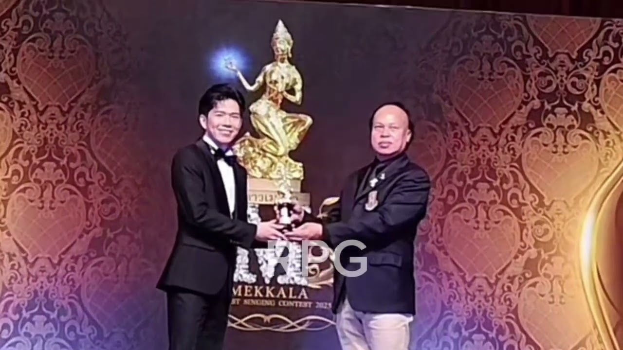 วินาทีแนทนุนุ่นทีมบ้านบารมีรับรางวัลดาวเมขลากรี๊ดสนั่น