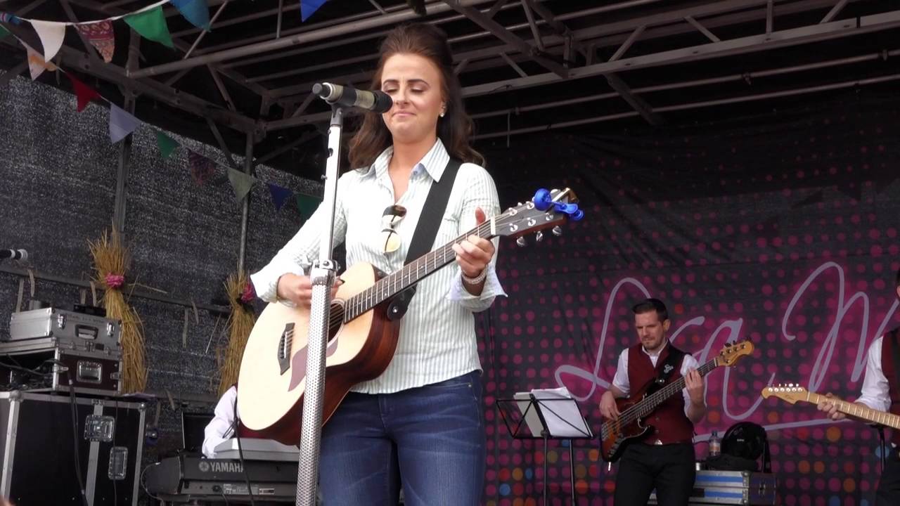 LISA MCHUGH LIVE ROBERTS COVE MIX 1