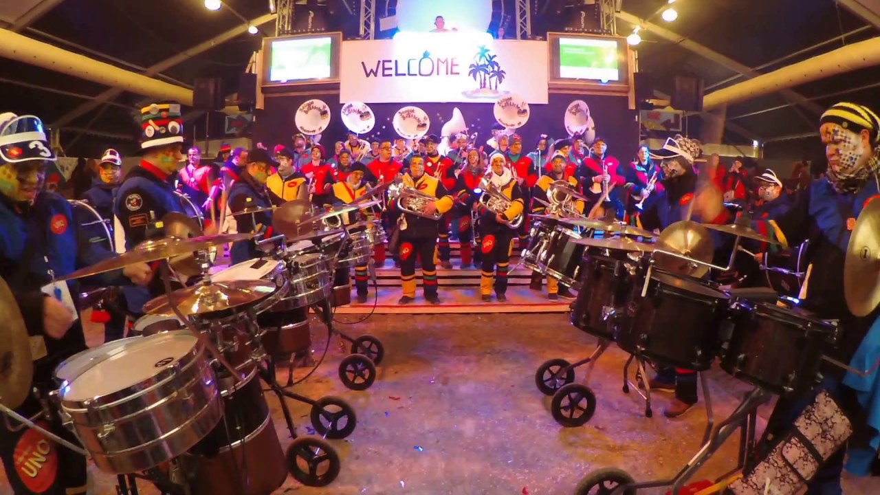 Quatuor de batteries et grosses caisses - Böögge Brätscher - Carnaval Ste-Croix