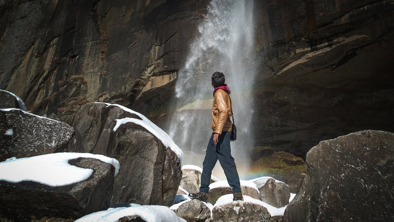 Trek to explore frozen beauty of Manali |  Jogini waterfalls in Winter