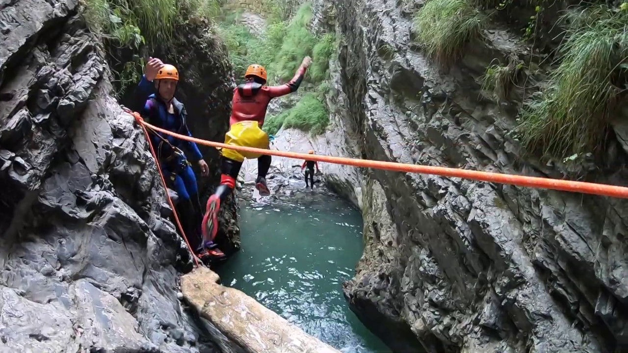 Canyoning - Annecy - Parcours UltraCanyon (Montmin) exclusif @Annecy Canyoning