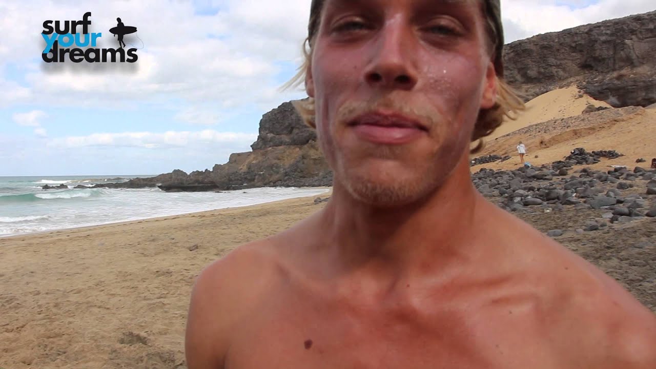 CLINIC PROTEST SURFSCHOOL With José María Cabrera Surf Training in Fuerteventura