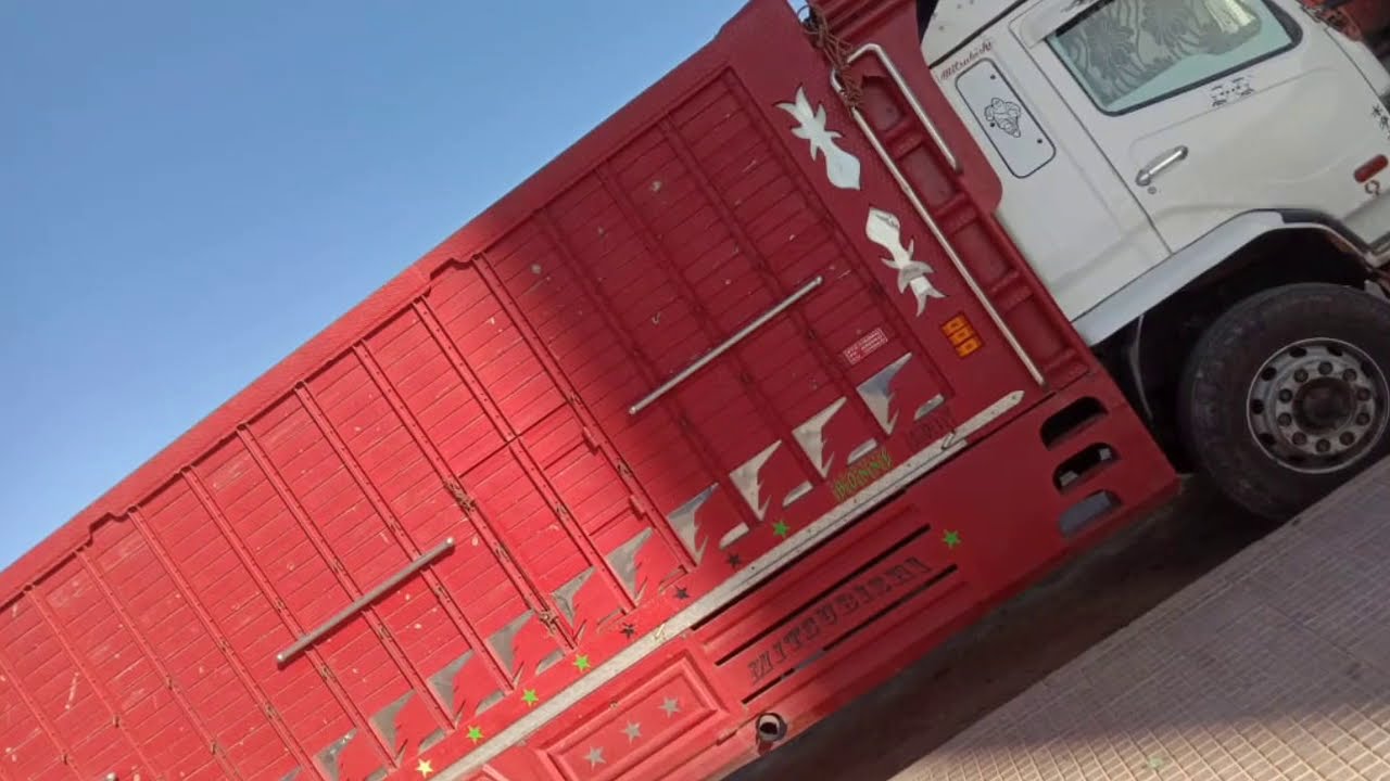 شاحنة للبيع, camion, un poids lourd . أوطو كريم لبيع السيارات. محترف السيارات. عالم السيارات مع حسن