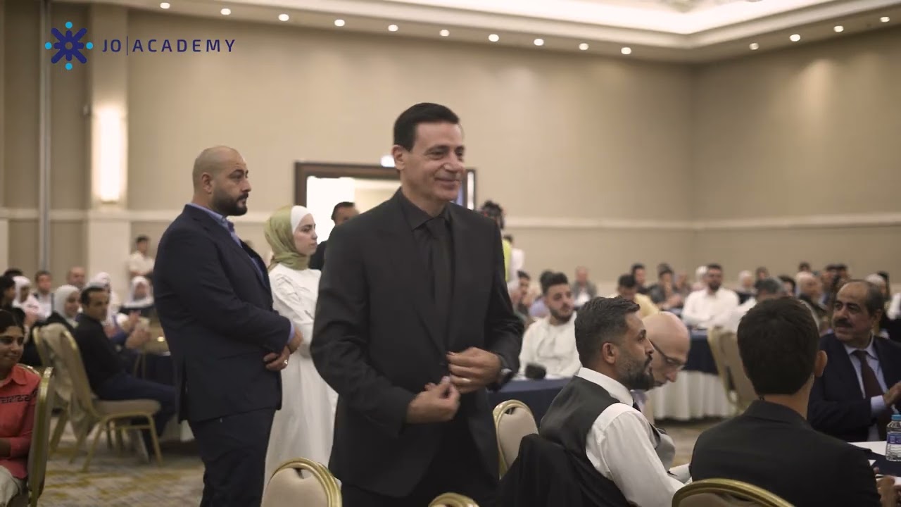 جانب من حفل تكريم طلاب المستر نضال الهندي للطلبة الحاصلين على العلامة الكاملة 200/200