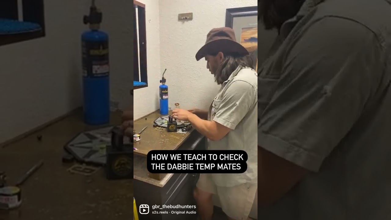 The Bud Hunters - How We Check For The Perfect t Dab Temp