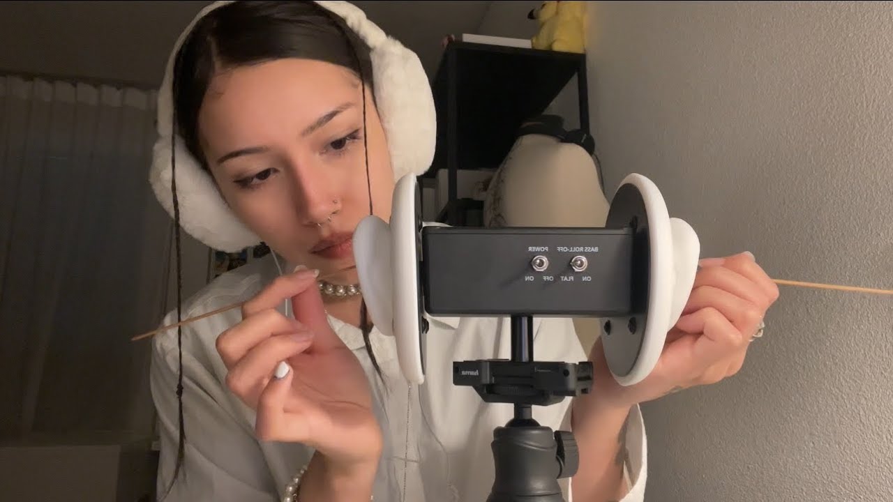 ASMR ☆ Intense Ear Cleaning + Mouth Sounds (crispy tingles)