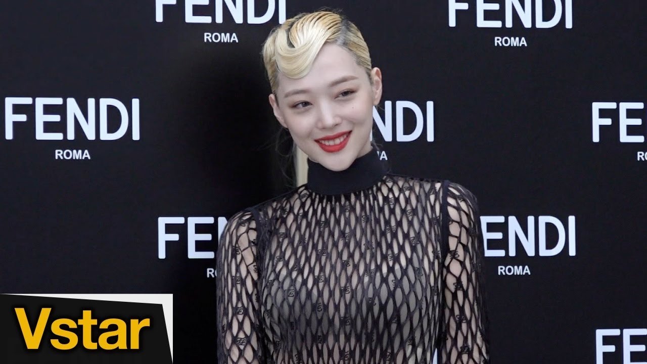 '이 구역 섹시퀸' 설리(Sulli)의 미모는 '진리' 그리고 고소영, 페기 구(Peggy Gou) (펜디 포토월)