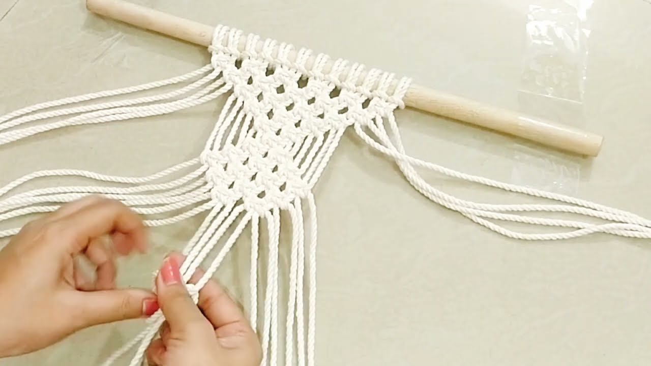 Macrame - Macrame Wall Hanging - Step-by-step Macrame Wall Hanging