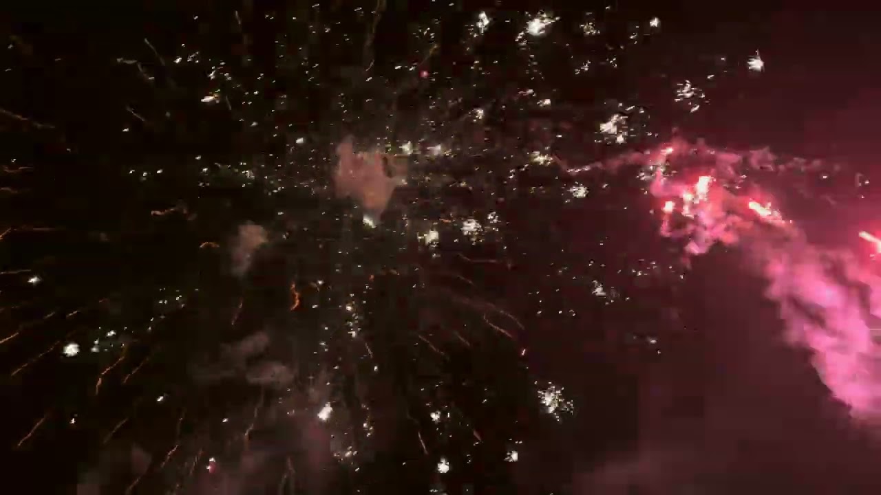 Funke triplex en pyromoravia blokken Alles door elkaar heen rammen #fireworks #vuurwerk #pyro #2026 