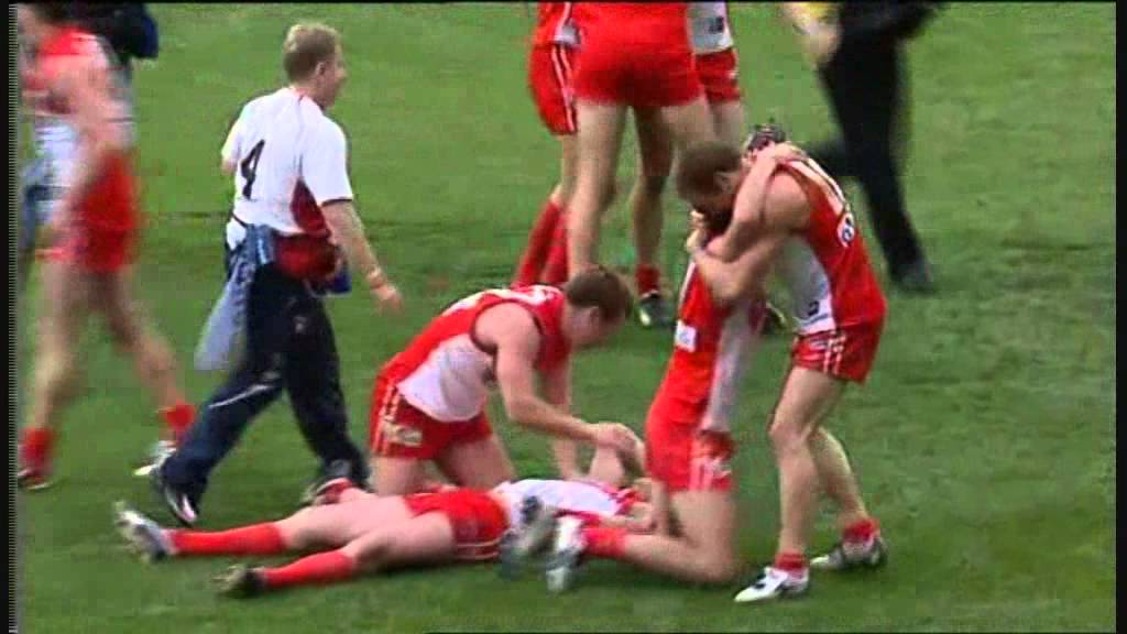 Leo Barry mark 2005 AFL Grand Final Sydney Swans MCG