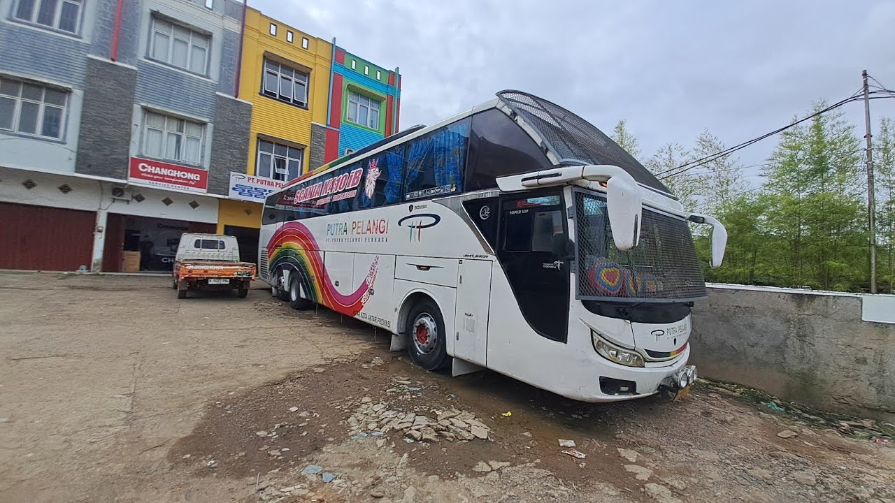 SERU..DI TURUNKAN BUS PUTRA PELANGI PERKASA TRONTON 👍SEMAKIN PANAS LINTAS PALEMBANG MEDAN