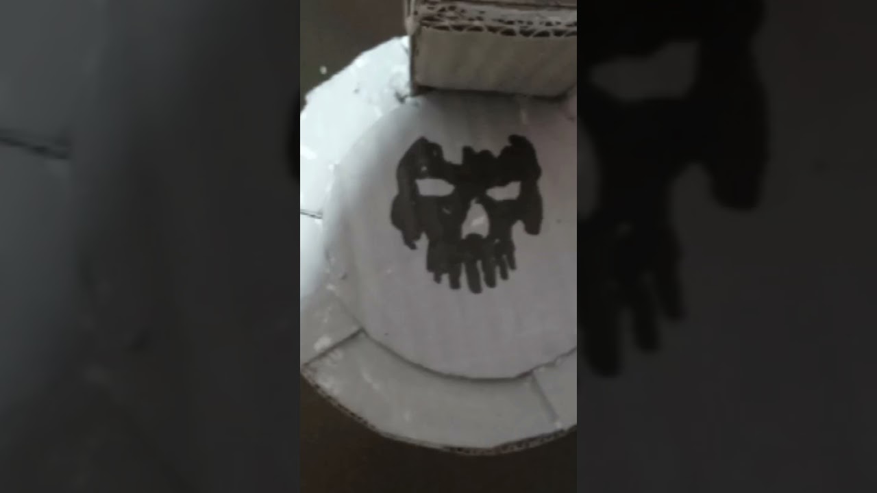 RETRO LANCER GEARS OF WAR REPLICA DE CARTON