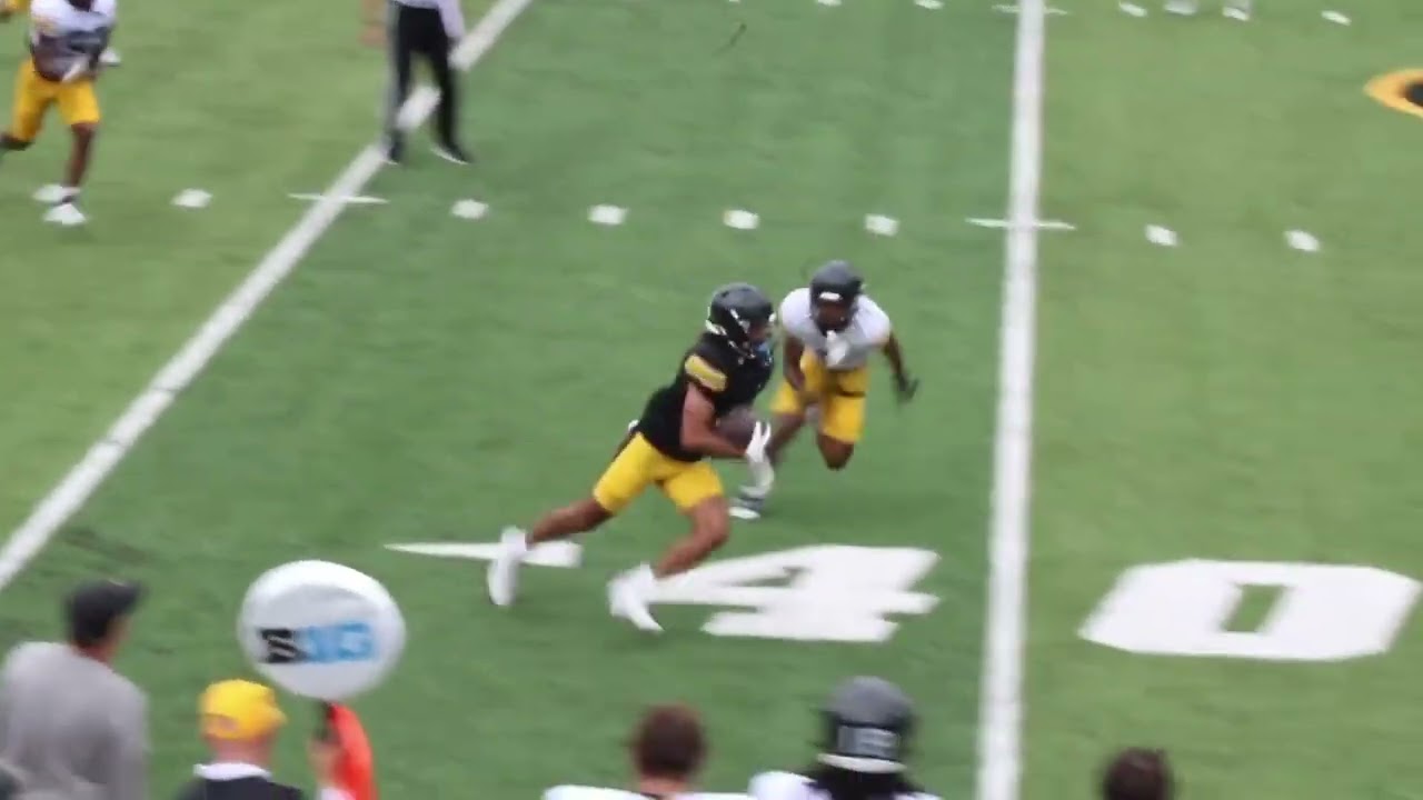 Here's how Iowa QB Mark Gronowski looked at the Hawkeyes' Kids Day scrimmage