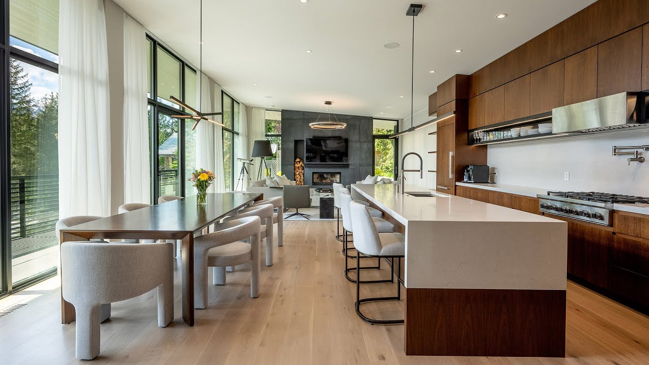 8504 Drifter Way, Whistler, BC