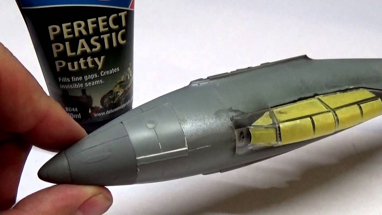 Deluxe Materials Perfect Putty and Liquid Gravity In use