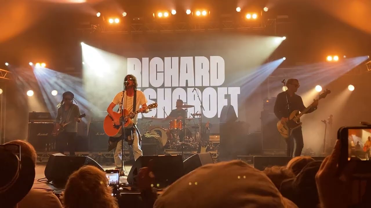Richard Ashcroft - Lucky Man (2025 Scorrier House)