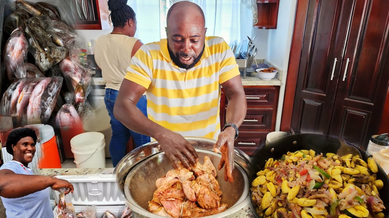 a visit to up in the hills of Saint Elizabeth. then a road trip to sell 🦞and 🐟 at Exclusive Bakery..