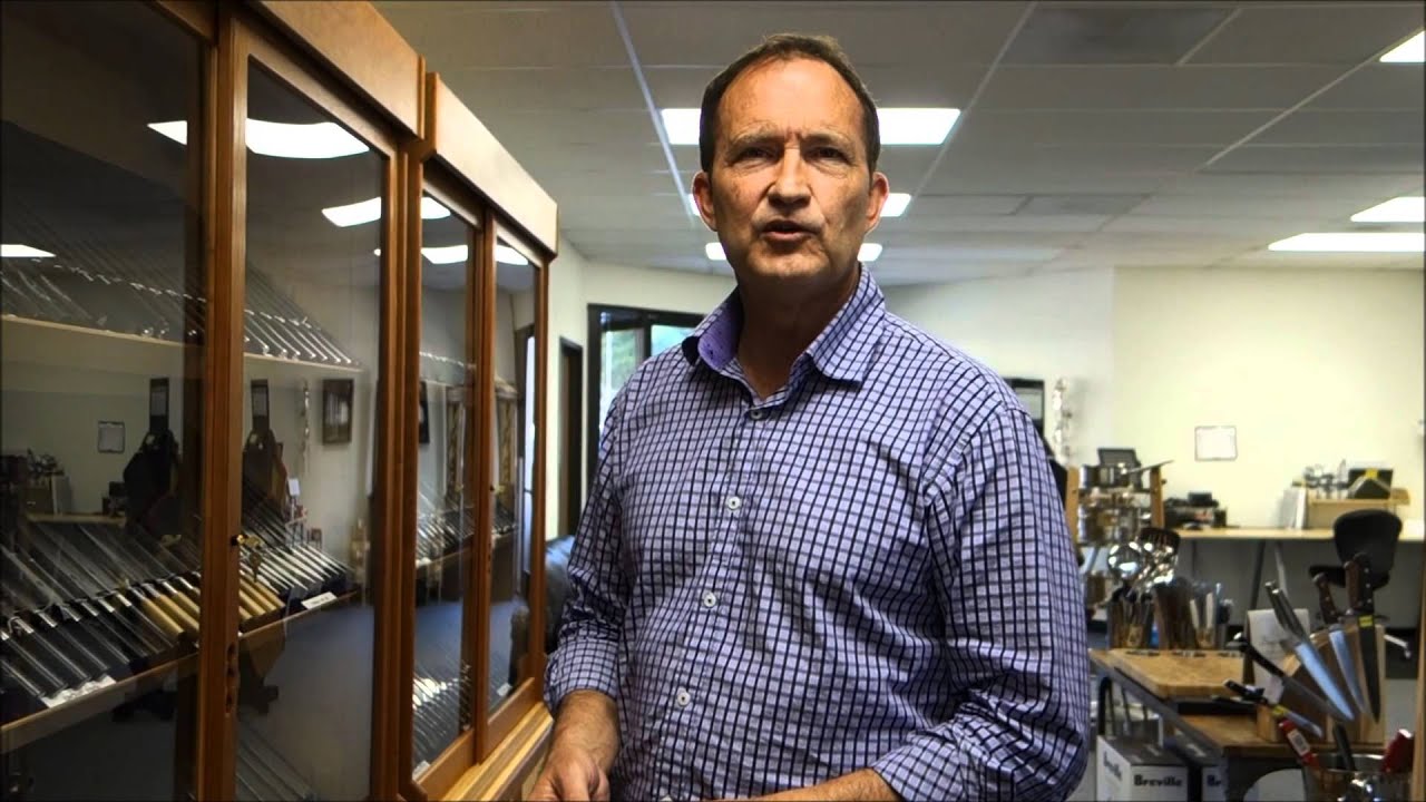 An Expert and Comprehensive View on Knives
