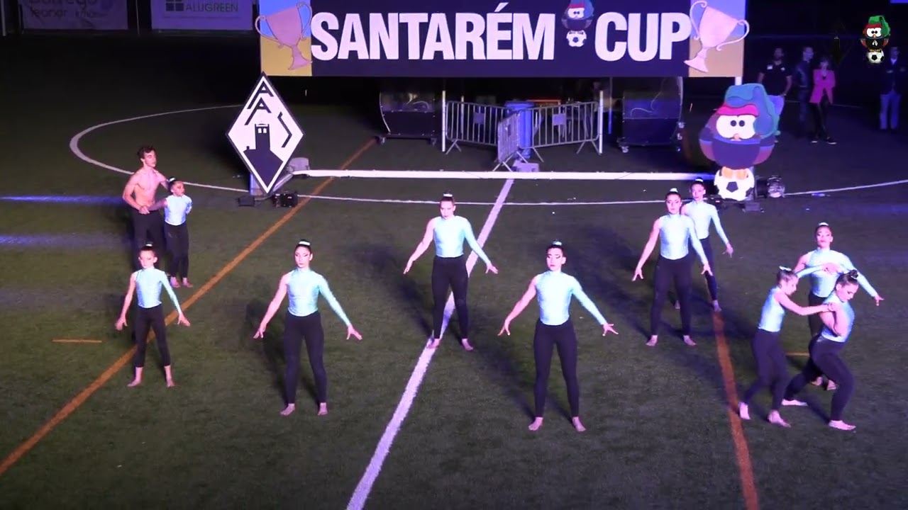 Atuação da AcroAAS na festa de apresentação do Santarém Cup 2023